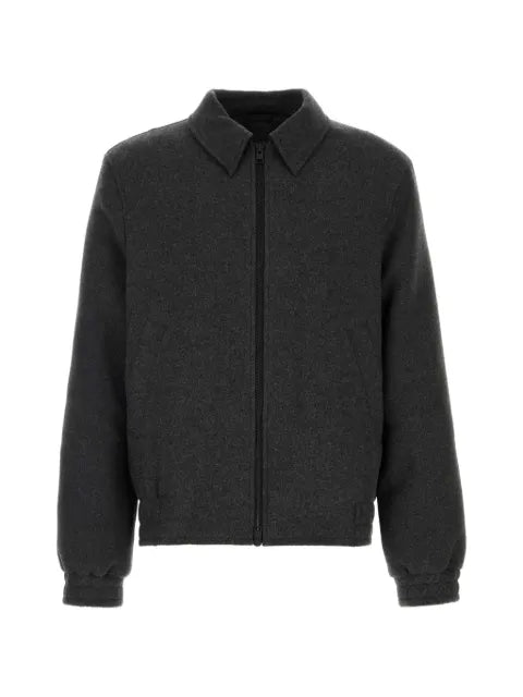 Closed zip-up shirt jacket