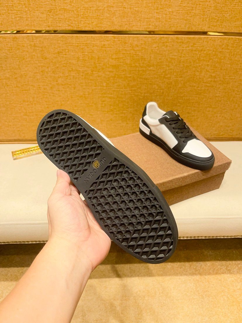 Dolce & Gabbana Black and White Stripe Low-Top Sneakers