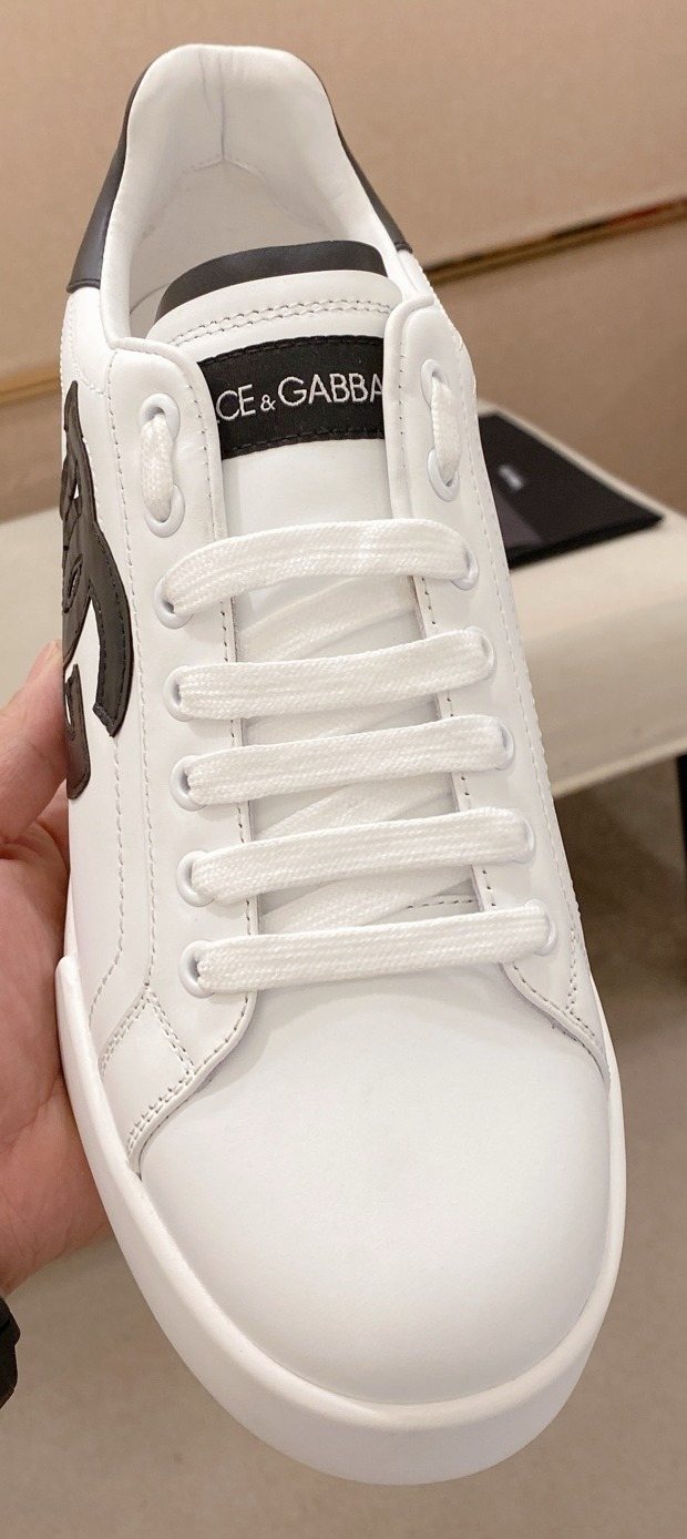Dolce & Gabbana Men's White Black Accent Sneakers