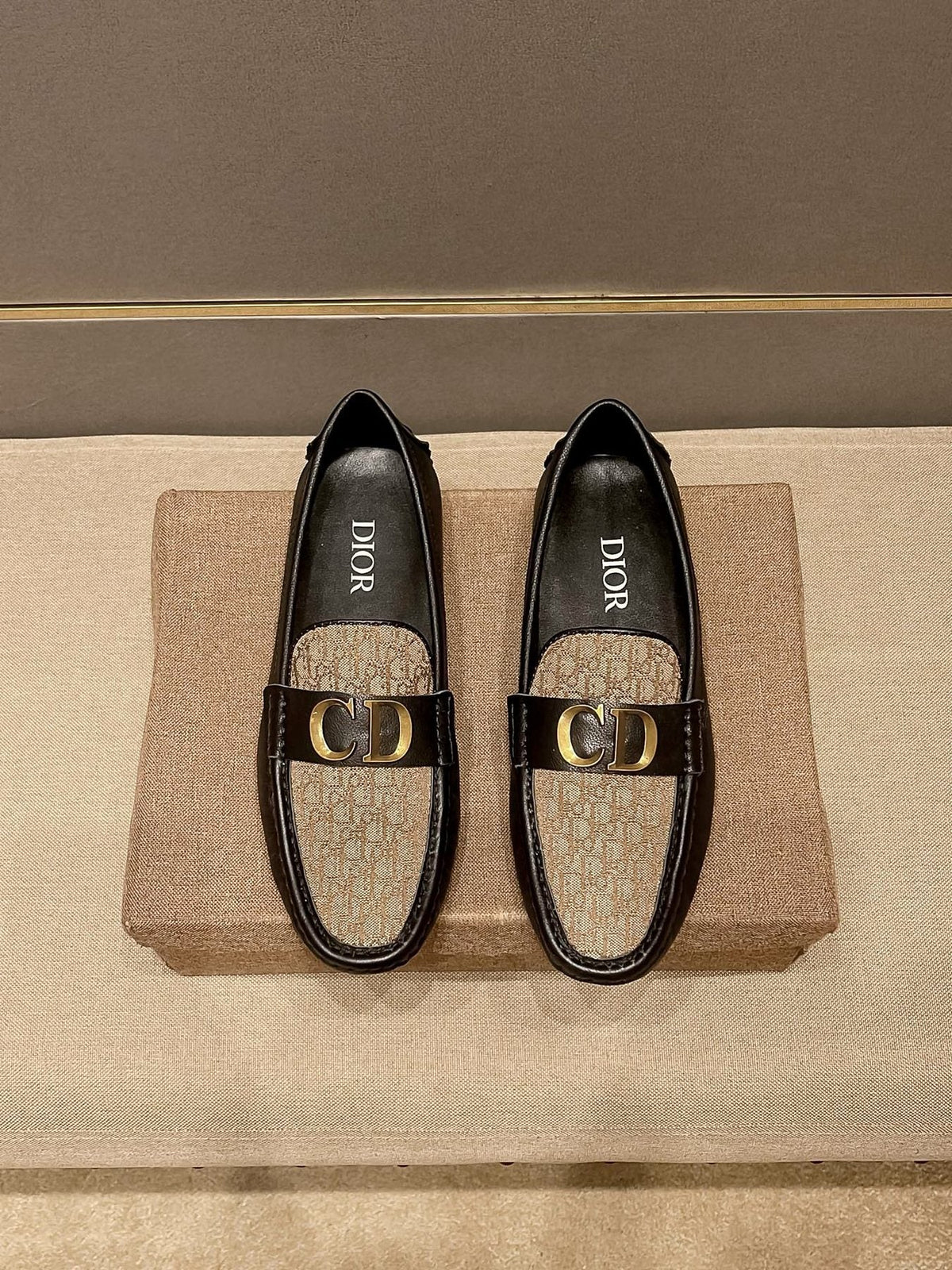 Dior Men's Patterned Vamp Buckle Loafers