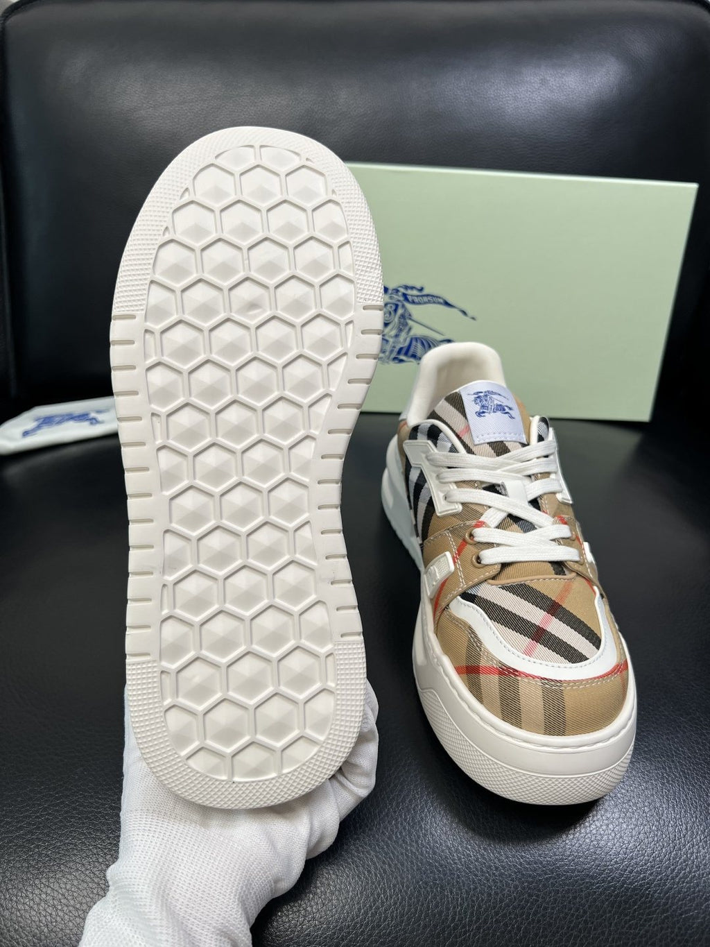 Burberry Black Beige Plaid Low-Top Sneakers